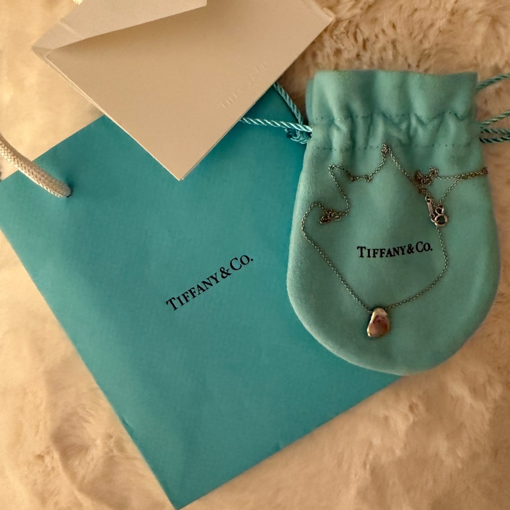 Tiffany & Co. Silver Heart Pendant Necklace with Tiffany Blue Pouch